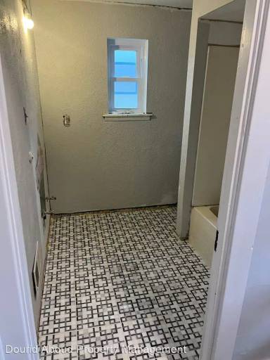 Main picture of 1601 Chelton Ave