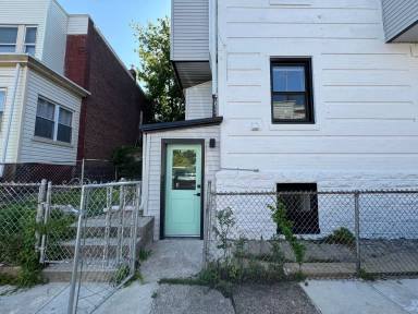 Main picture of 6229 Spruce St