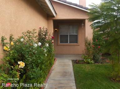 Main picture of 27620 Parkside Dr