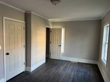 Main picture of 57 Corban Ave SW