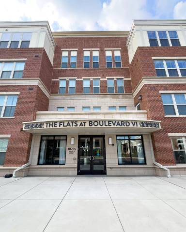 Main picture of Flats at Boulevard VI