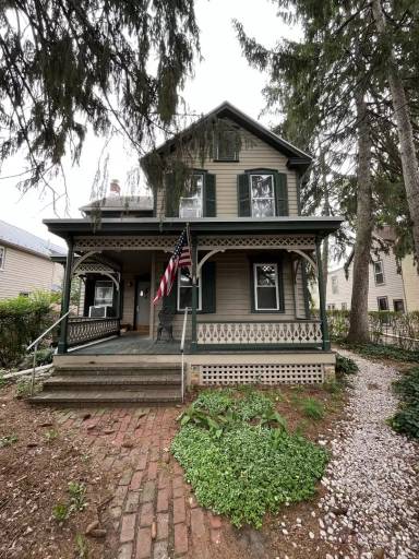 Main picture of 436 S 2nd St