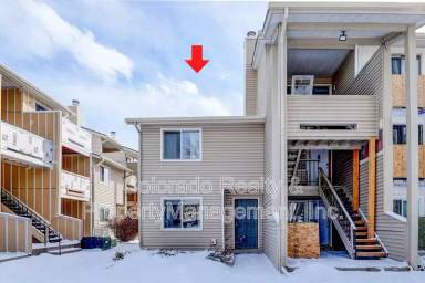 Main picture of 6011 Yarrow St