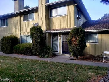Main picture of 753 Meadows Dr