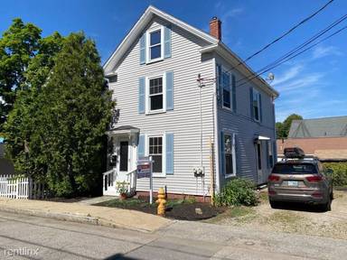 Main picture of 8 Pleasant St