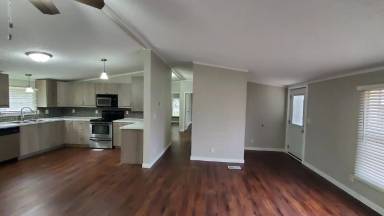 Main picture of 23 Andreasen Dr
