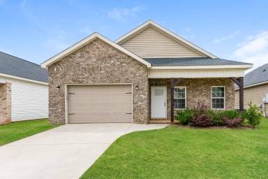 Main picture of 219 Beau Claire Cir