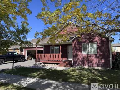 Main picture of 705 Green Tree Dr