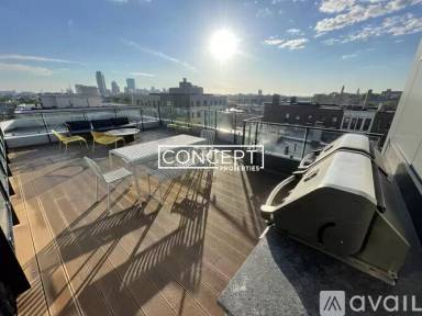 Main picture of 13 Sewall St