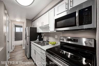 Main picture of Southglenn Place