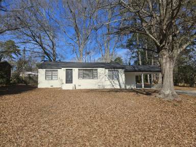 Main picture of 1108 Funderburk St