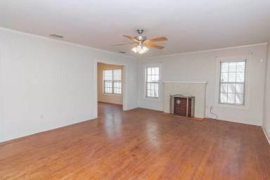 Main picture of 1901 25th St