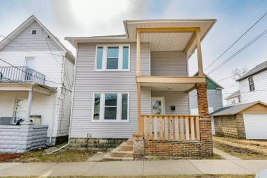 Main picture of 918 Nagold St NW