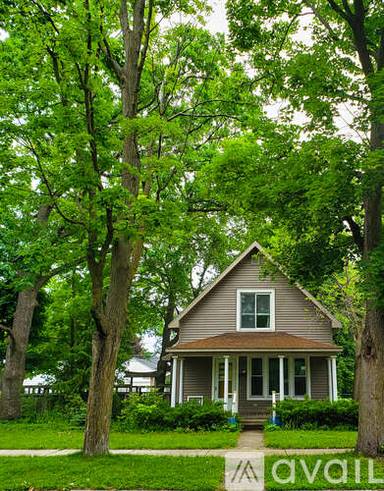 Main picture of 314 W Ninth St