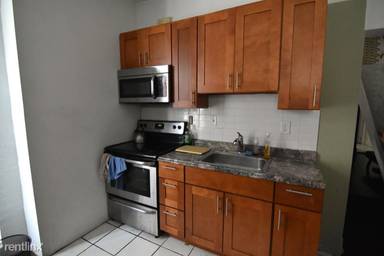 Main picture of 234 S 46th St