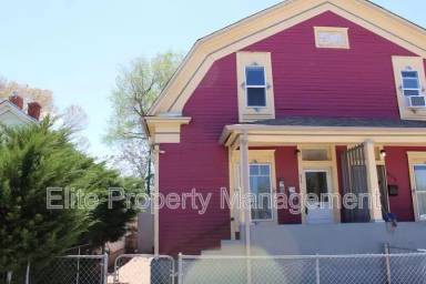 Main picture of 624 W 11th St