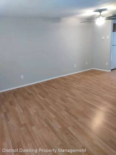 Main picture of 389 NE 10th St