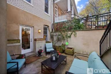 Main picture of 1696 Lanier Pl NW