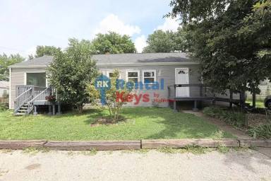 Main picture of 2419 N Harlan Ave