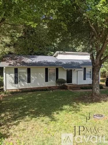 Main picture of 20 River Ct