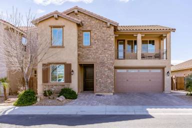 Main picture of 145 E Coconino Dr
