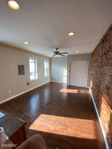 Main picture of 3312 Amber St