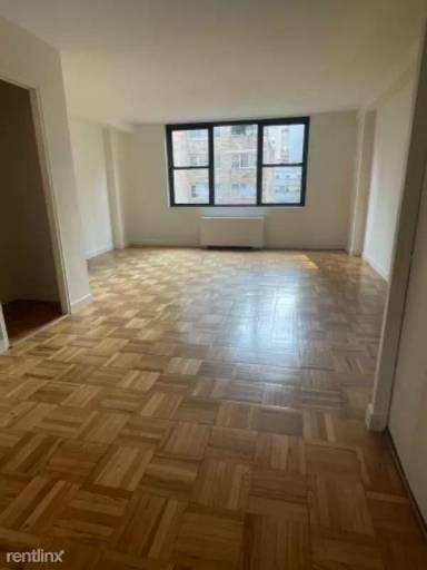 Main picture of 333 E 49th St Apartments