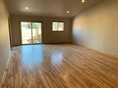 Main picture of 1300 Bette Ln