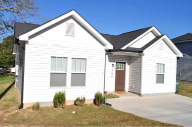 Main picture of 104 May St