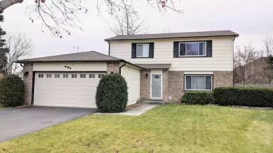 Main picture of 405 Muriel Ct