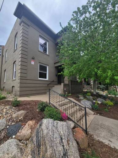 Main picture of 528 S 26th Ave
