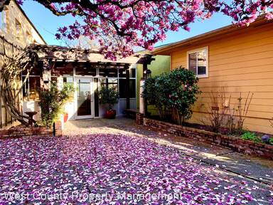 Main picture of 1384 Hollman Ln