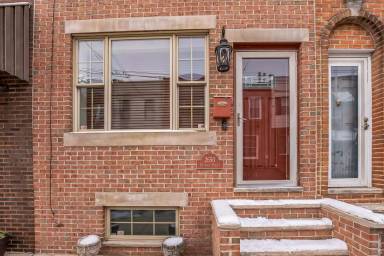Main picture of 2650 S Bouvier St