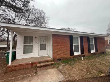 Main picture of 821 Tilden Rd