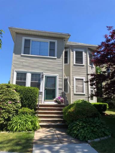 Main picture of 181 Boylston St