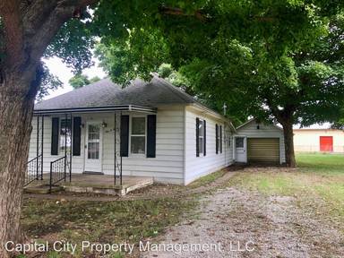 Main picture of 104 S West St