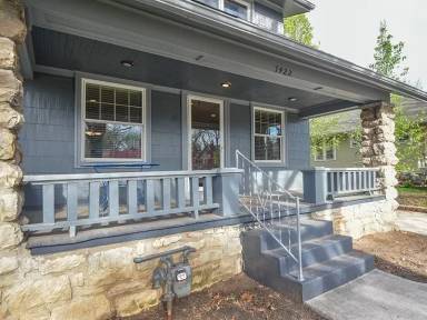 Main picture of 7422 Jefferson St