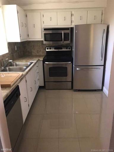 Main picture of 9369 Fontainebleau Blvd