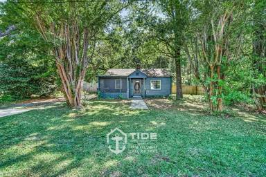 Main picture of 5 Paula Dr