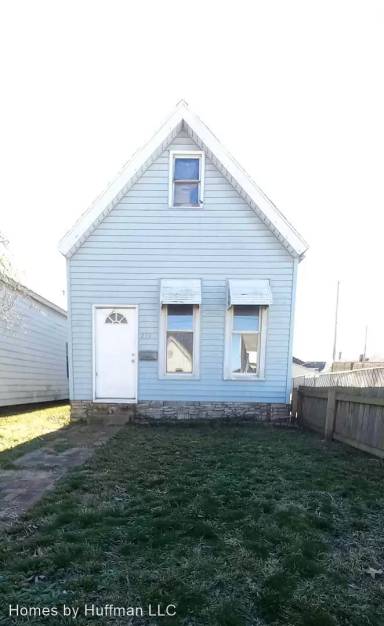 Main picture of 213 E Louisiana St