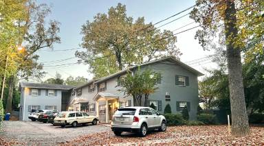 Main picture of 81 E Wesley Rd NE
