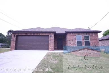 Main picture of 2415 Boydston St