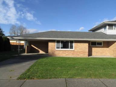 Main picture of 419 Simons Ave
