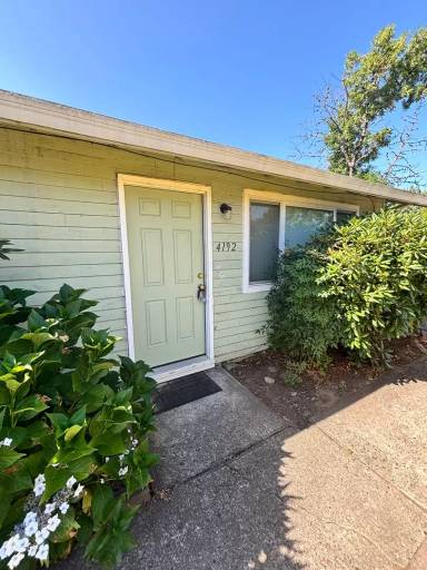 Main picture of 4150 SW 170th Ave