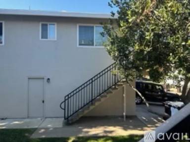 Main picture of 6443 Greenback Ln