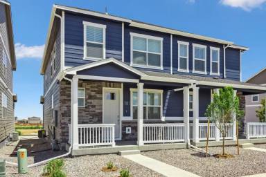 Main picture of 632 Thoroughbred Ln