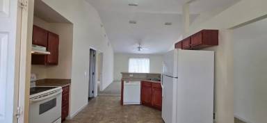Main picture of 1203 SW Yorktown Gln