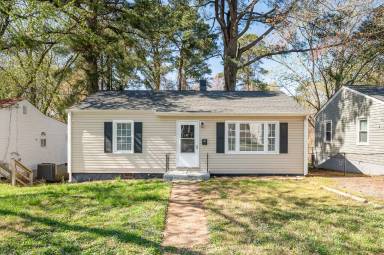 Main picture of 132 N Elm Ave