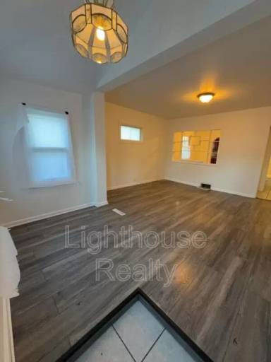 Main picture of 4334 Hickory Ave