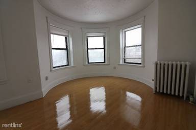 Main picture of 409 Huntington Ave